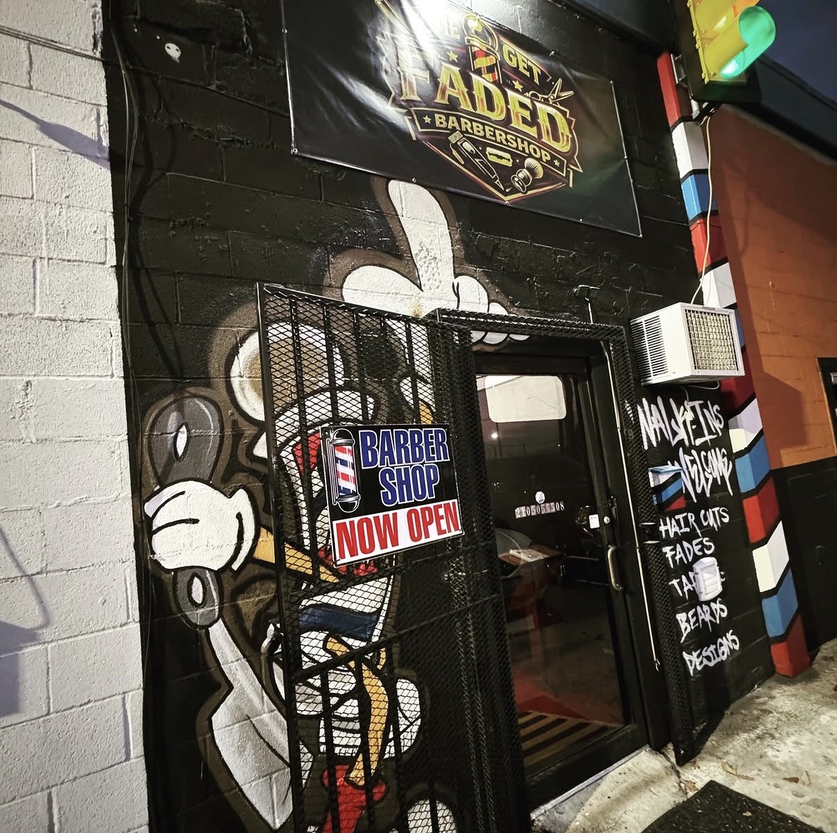 Come Get Faded Barbershop entrance, S. Zarzamora St.